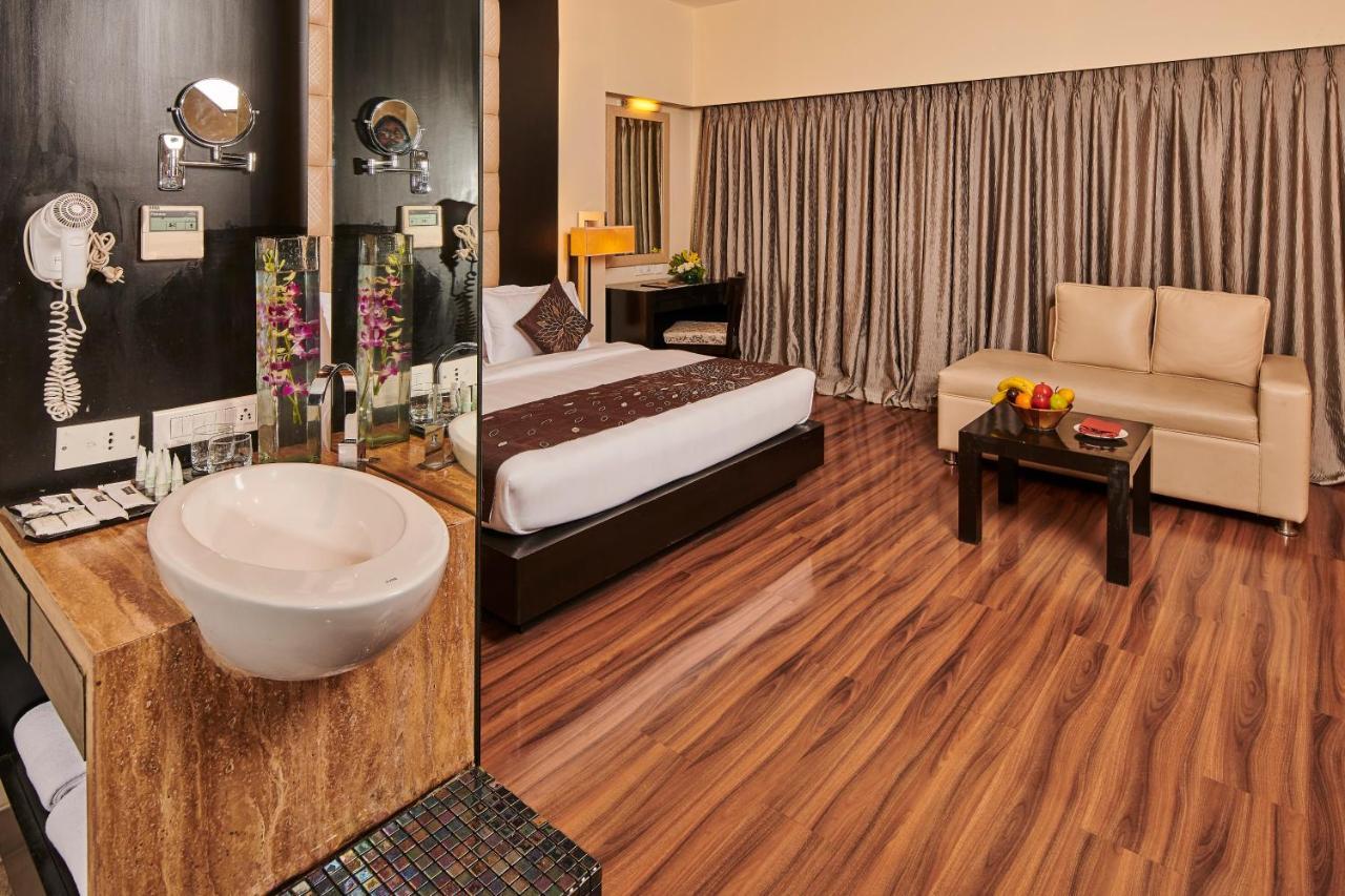 Goldfinch Hotel Mumbai Ngoại thất bức ảnh