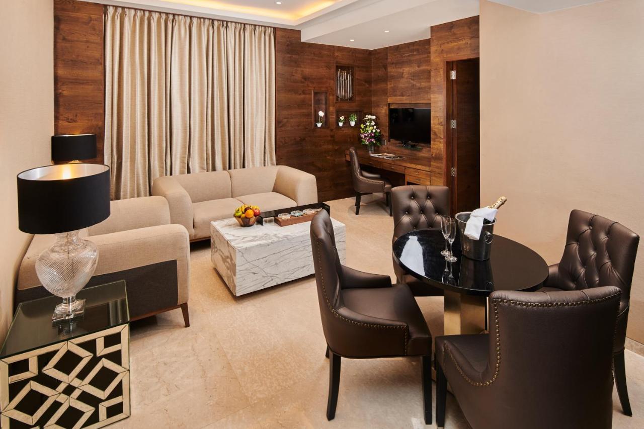 Goldfinch Hotel Mumbai Ngoại thất bức ảnh