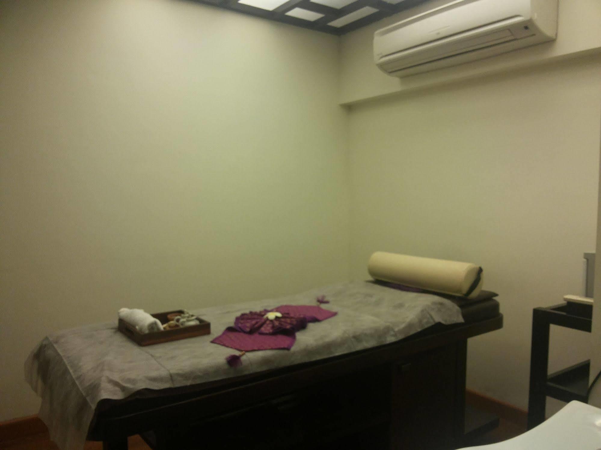 Goldfinch Hotel Mumbai Ngoại thất bức ảnh