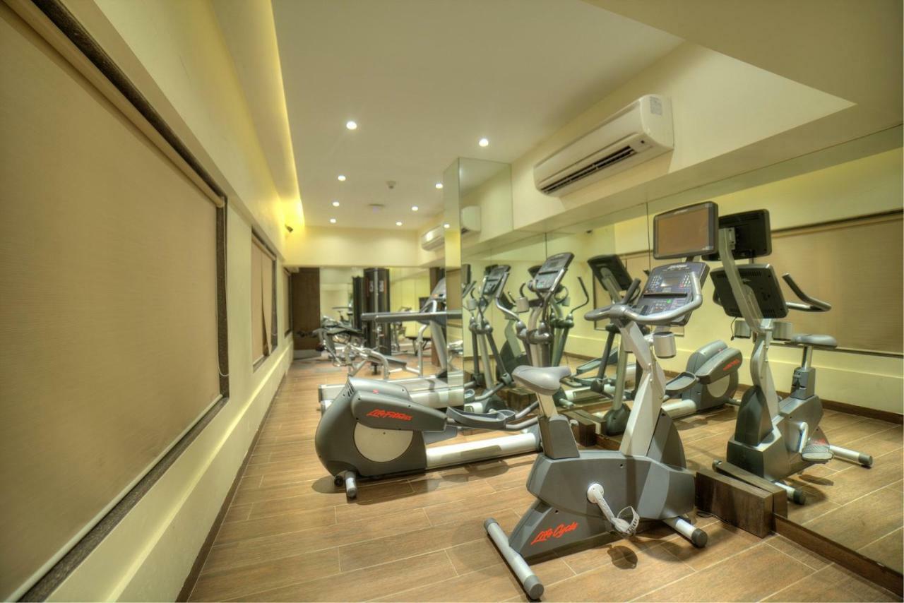 Goldfinch Hotel Mumbai Ngoại thất bức ảnh